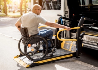 Rollstuhl Lift Heckrampe