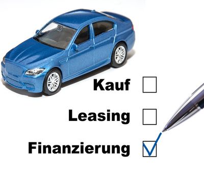 Autokredit oder Leasing