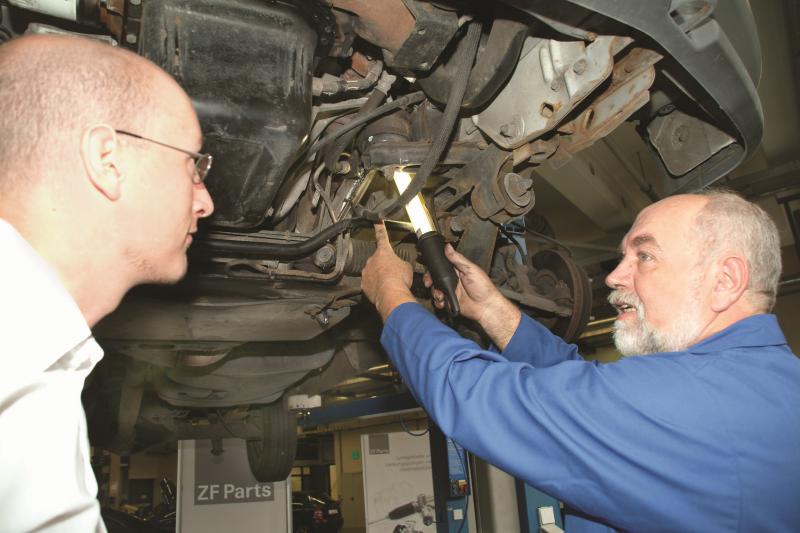 Fahrwerk prfen lassen