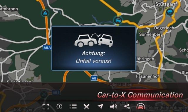 Car-to-X Kommunikation bei Mercedes-Benz Unfallstelle voraus