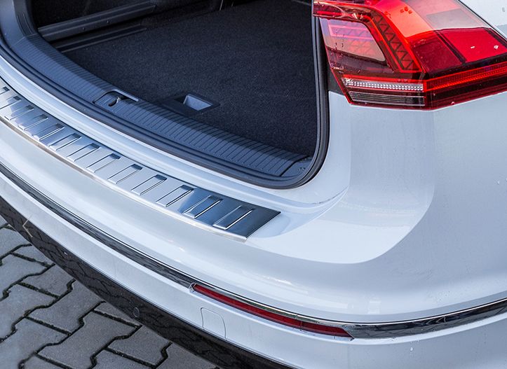 https://www.kfztech.de/kfztechnik/karosserie/ladekantenschutz-tiguan.jpg