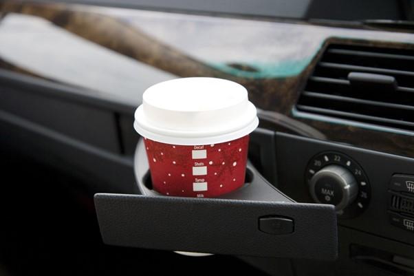 Getränkehalter für das Auto - Getränkehalter - Kaffeehalter - Getränke