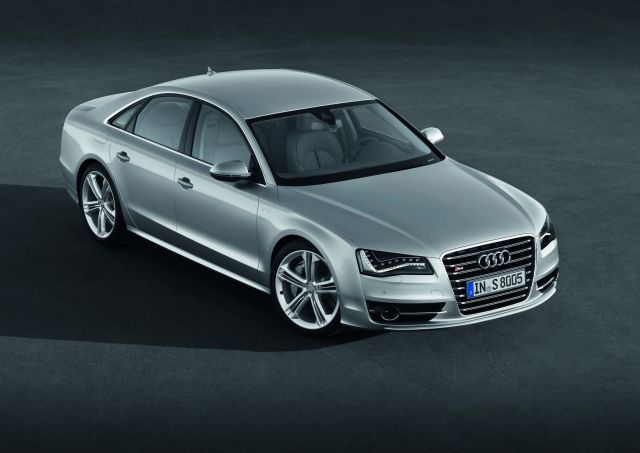 Audi S8