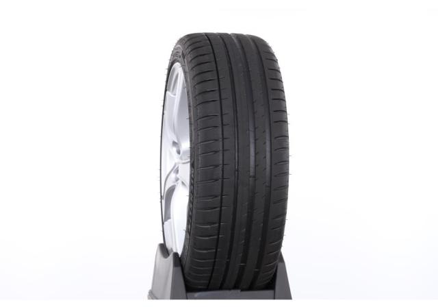 Michelin Pilot Sport 4