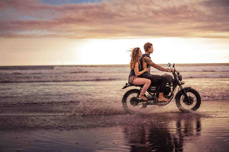 Motorrad Fahrt am Strand